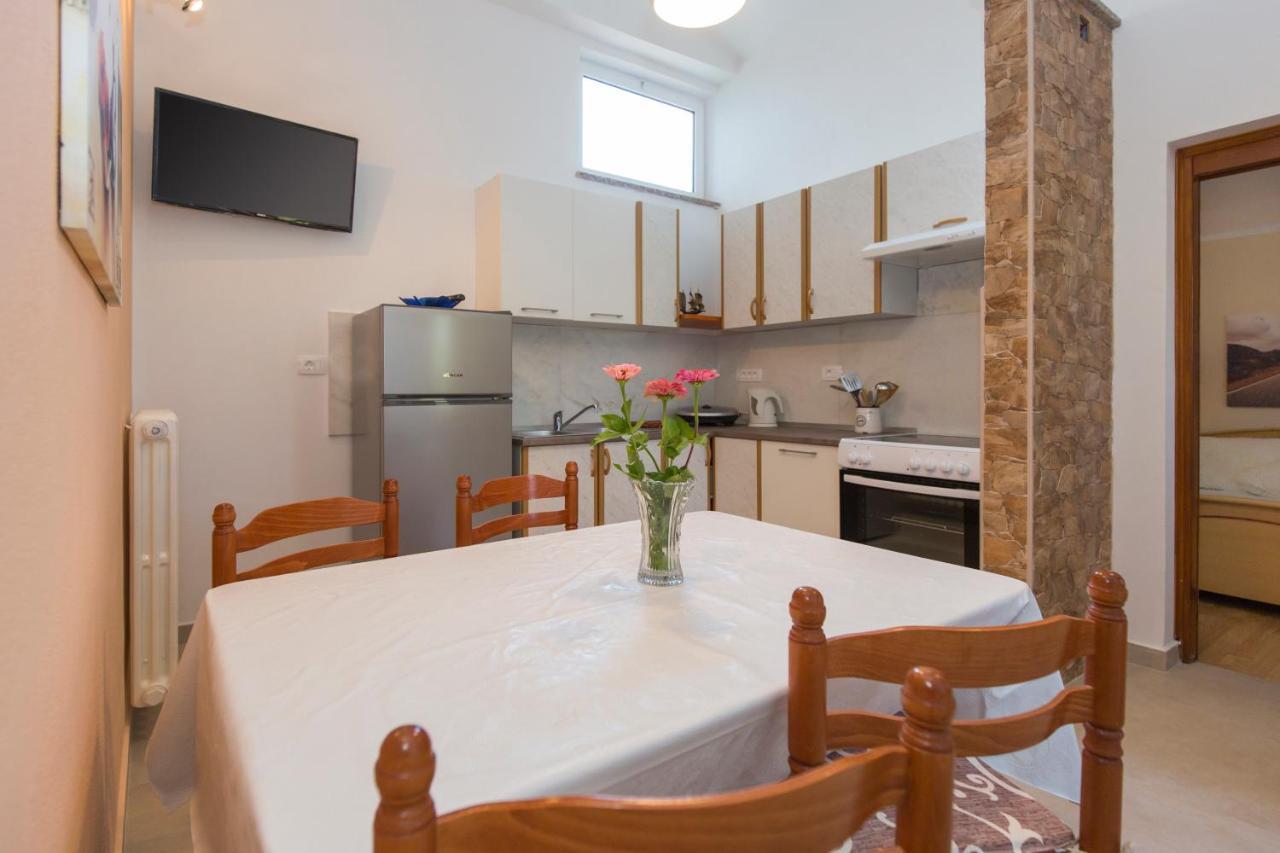 Apartman Ana Labin  Buitenkant foto
