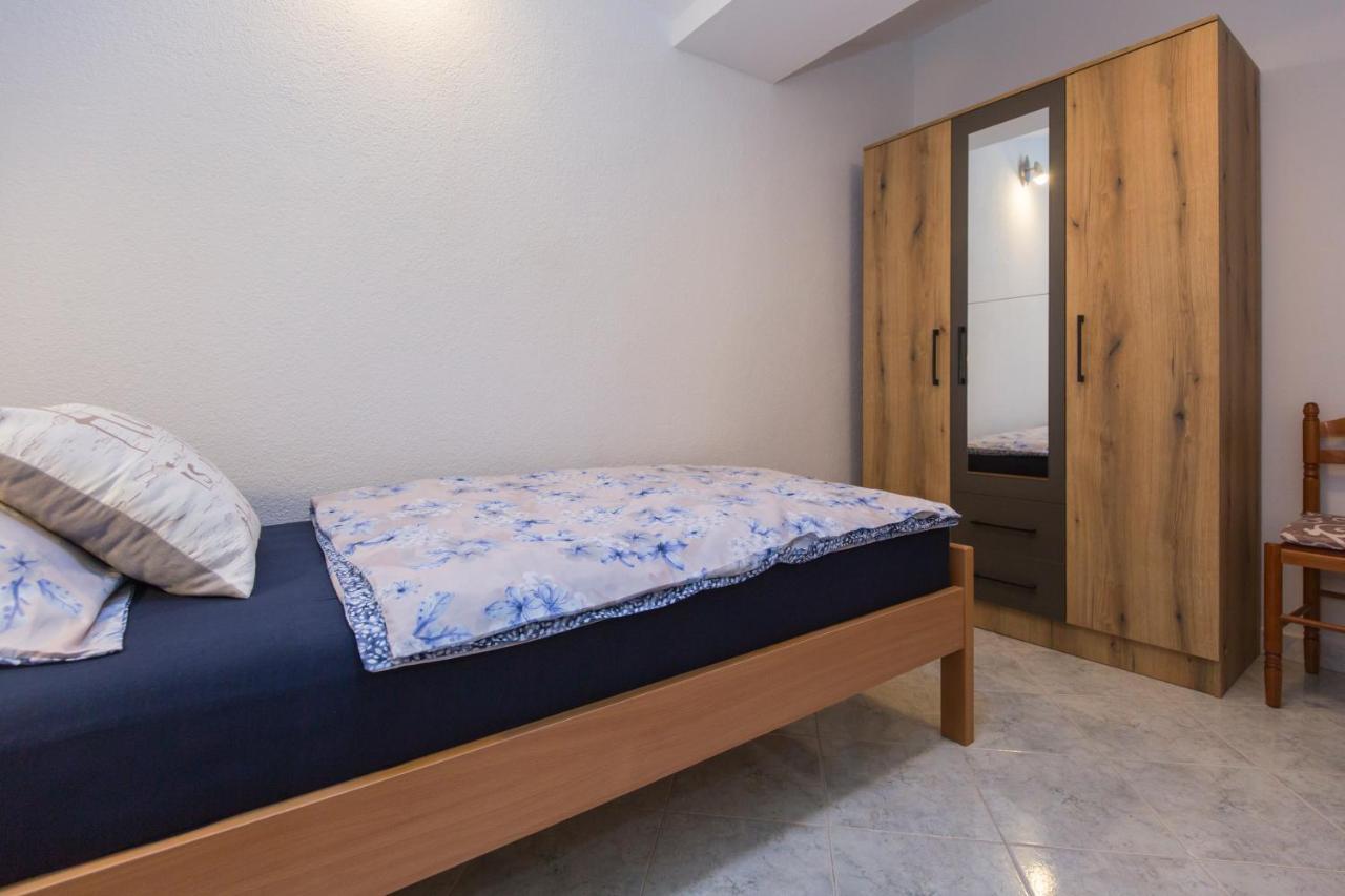 Apartman Ana Labin  Buitenkant foto