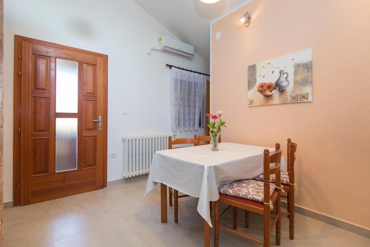 Apartman Ana Labin  Buitenkant foto