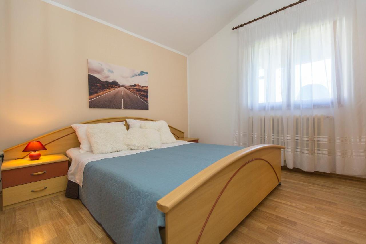 Apartman Ana Labin  Buitenkant foto