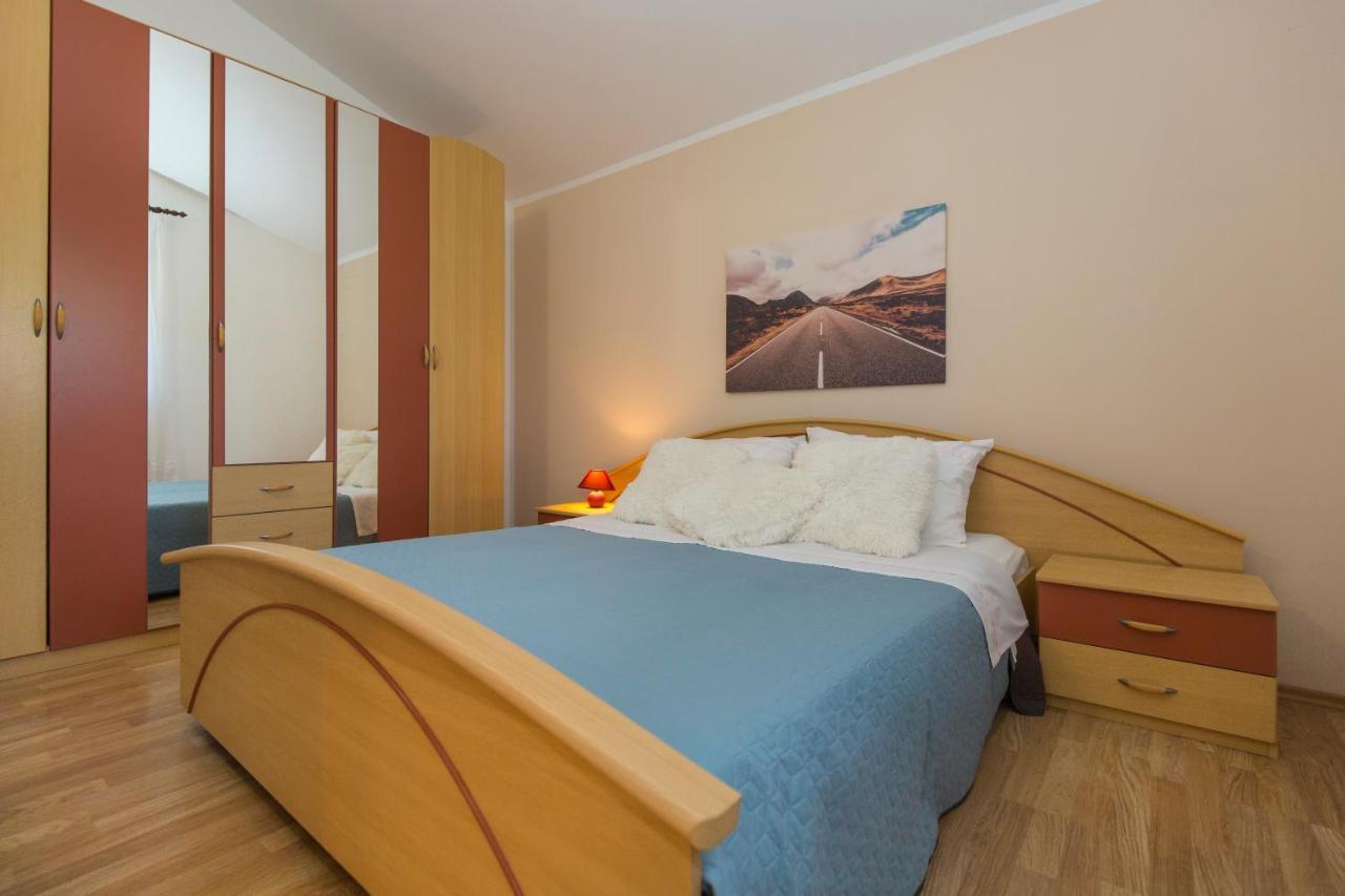 Apartman Ana Labin  Buitenkant foto