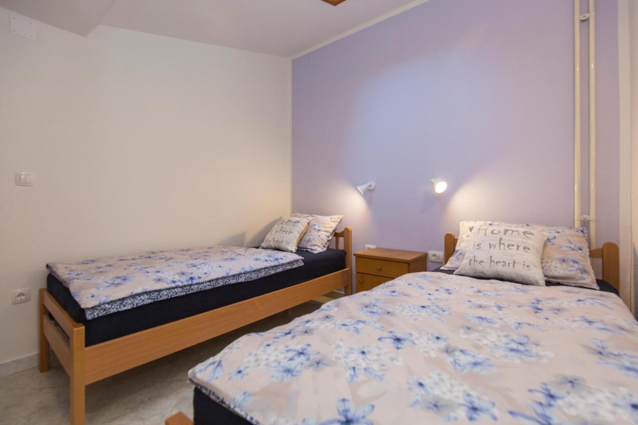 Apartman Ana Labin  Buitenkant foto