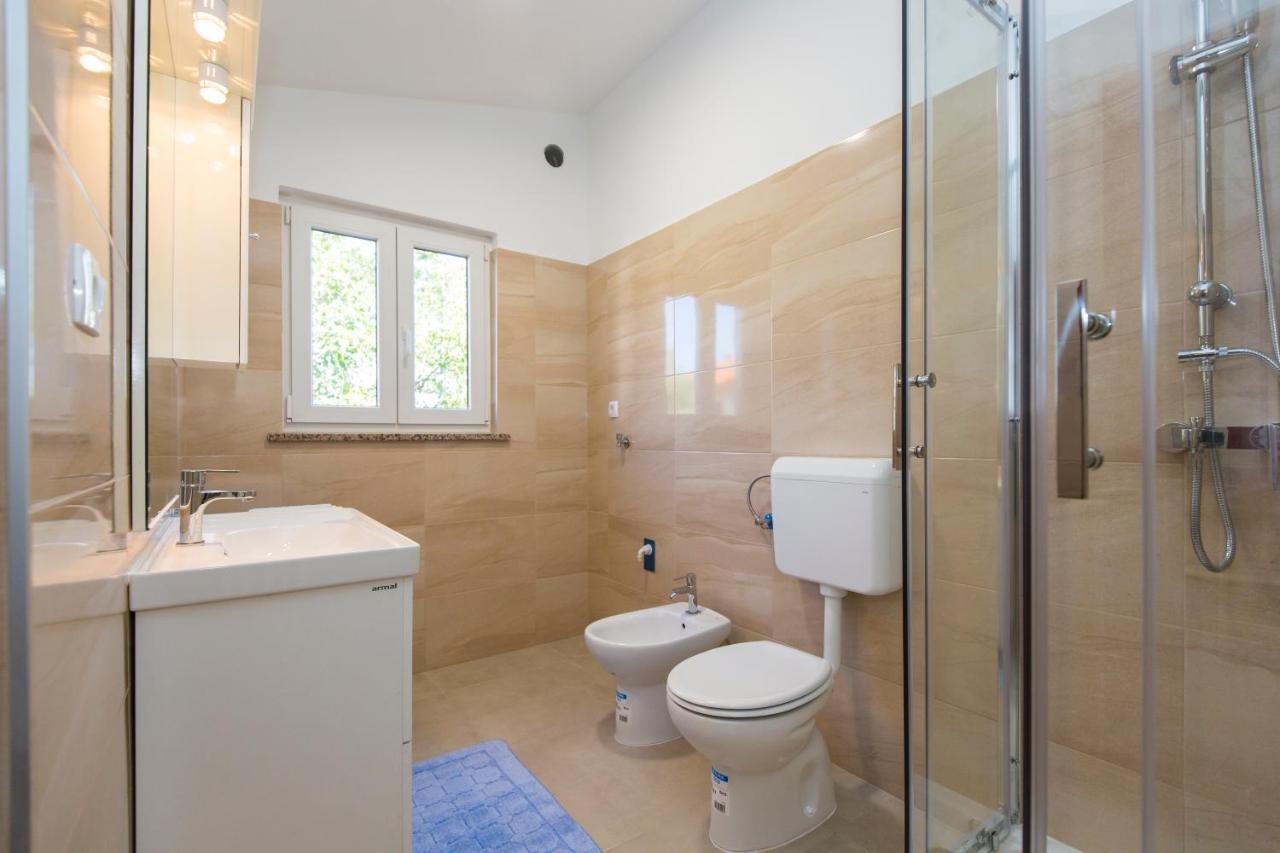 Apartman Ana Labin  Buitenkant foto